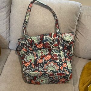 Vera Bradley Vera tote